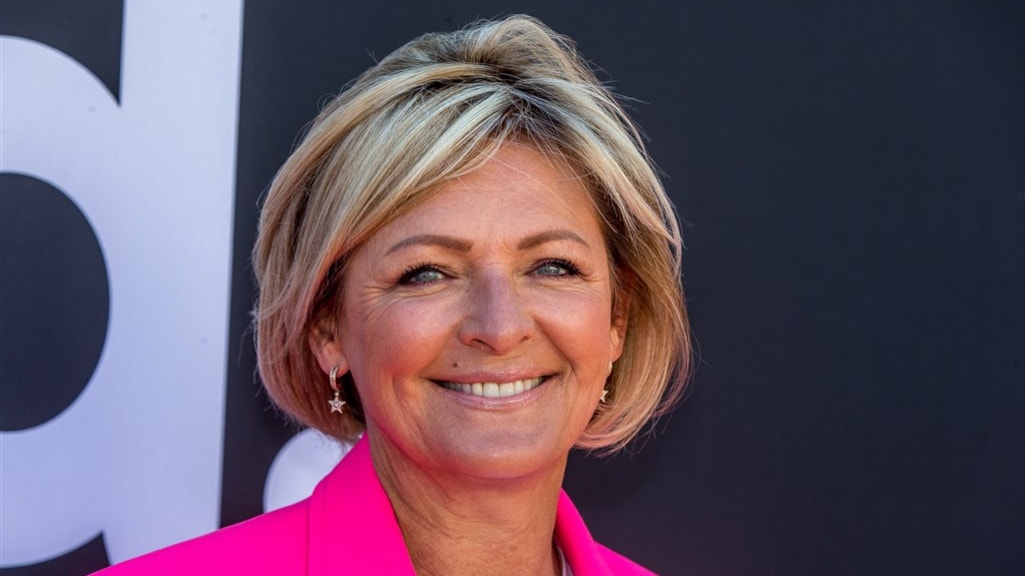 Porno fisting bilan chozilgan pussies Ukraina rassomining erotik rasmlari